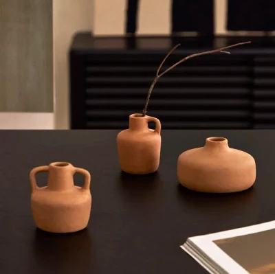 mini vases en terre cuite kave home 1 Idées cadeaux déco pour tous les budgets