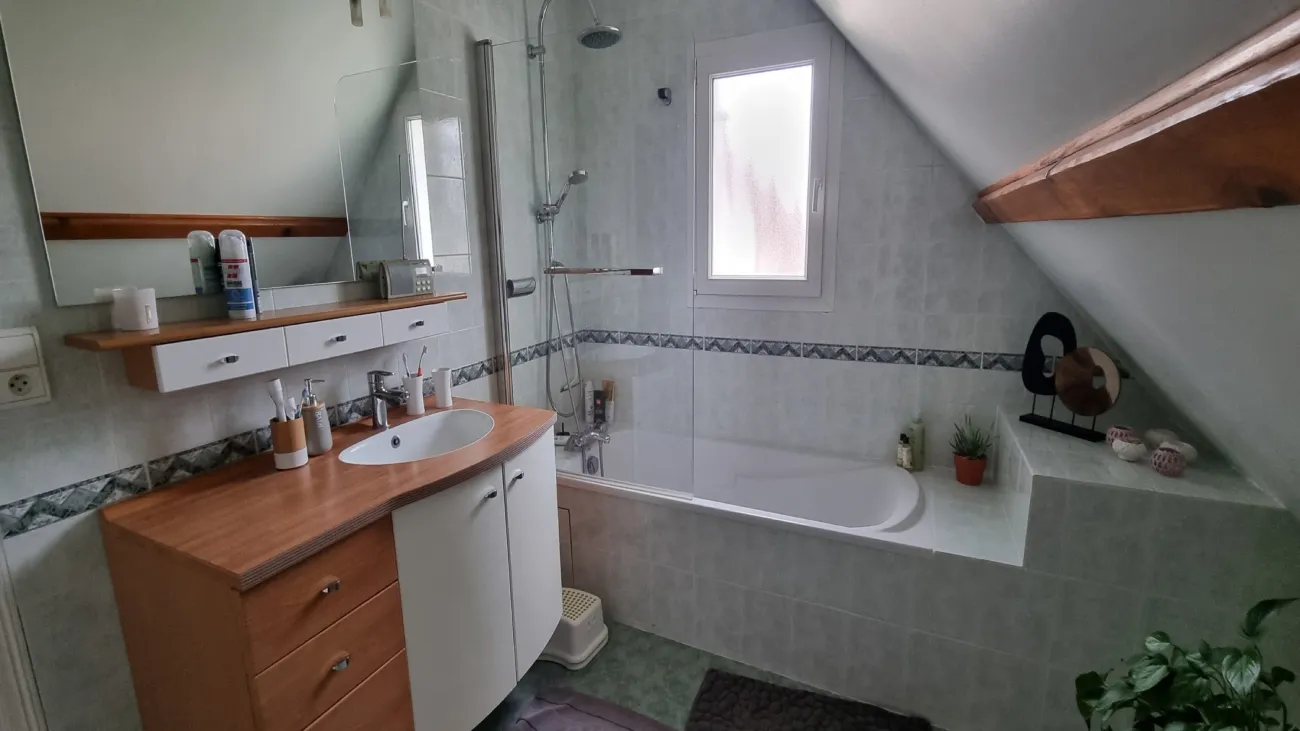 projet salle de bain avant Projet client - Transformation d'une salle de bain